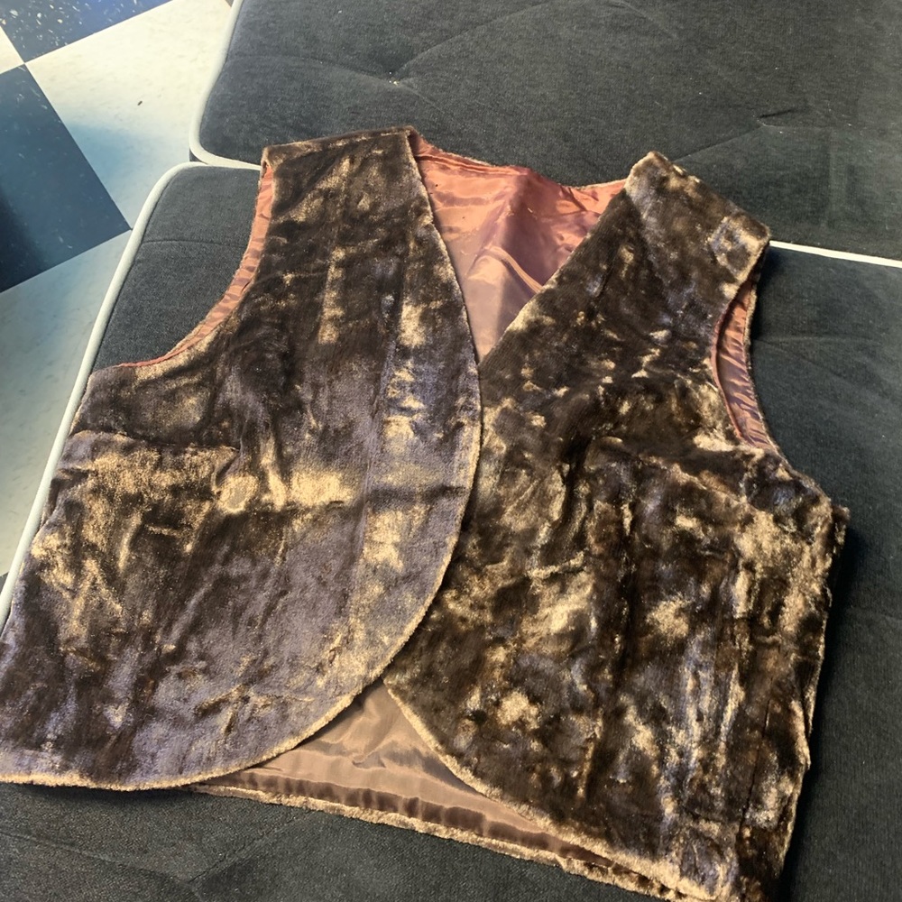 Vintage brown vest!